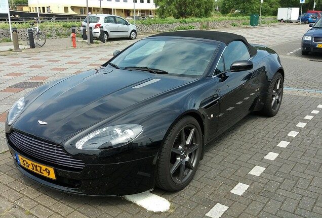 Aston Martin V8 Vantage Roadster