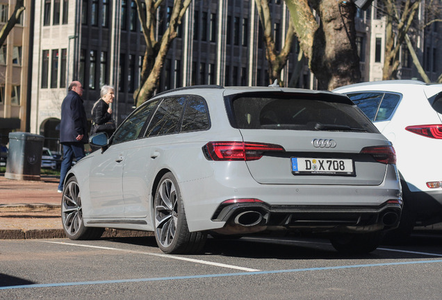 Audi RS4 Avant B9