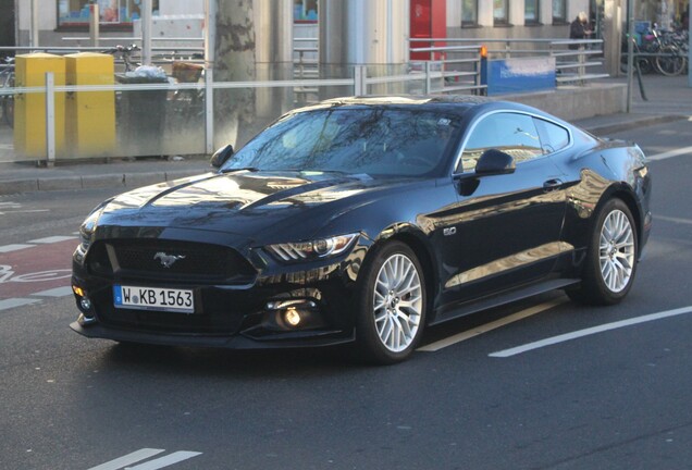 Ford Mustang GT 2015