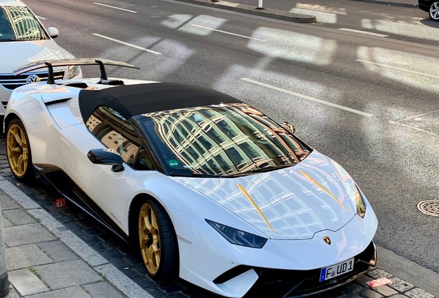 Lamborghini Huracán LP640-4 Performante Spyder