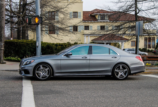 Mercedes-Benz S 63 AMG V222