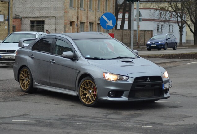 Mitsubishi Lancer Evolution X