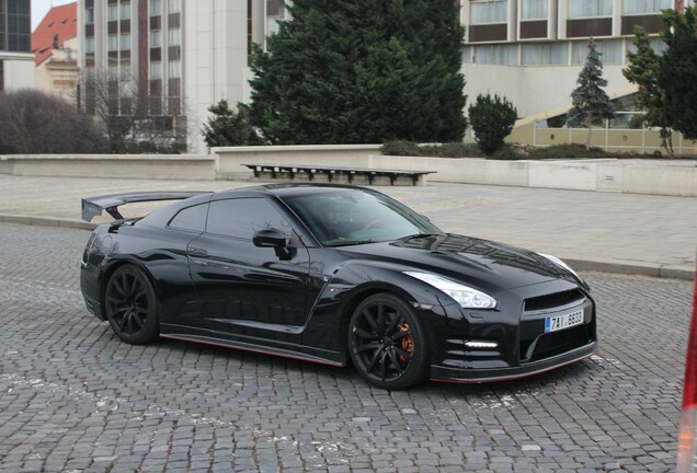 Nissan GT-R 2014