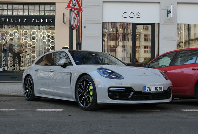 Porsche 971 Panamera Turbo S E-Hybrid Sport Turismo