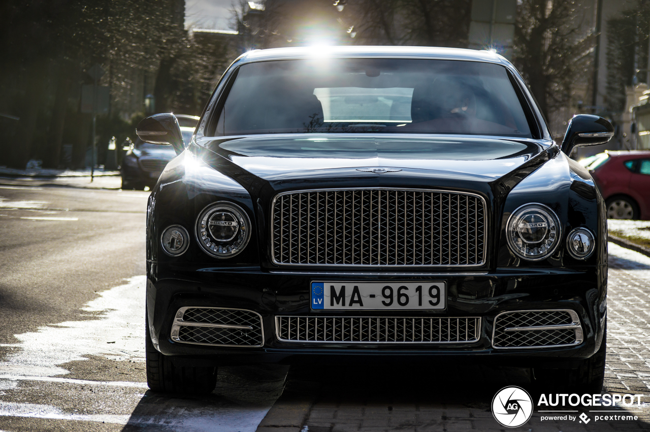 Bentley Mulsanne EWB 2016