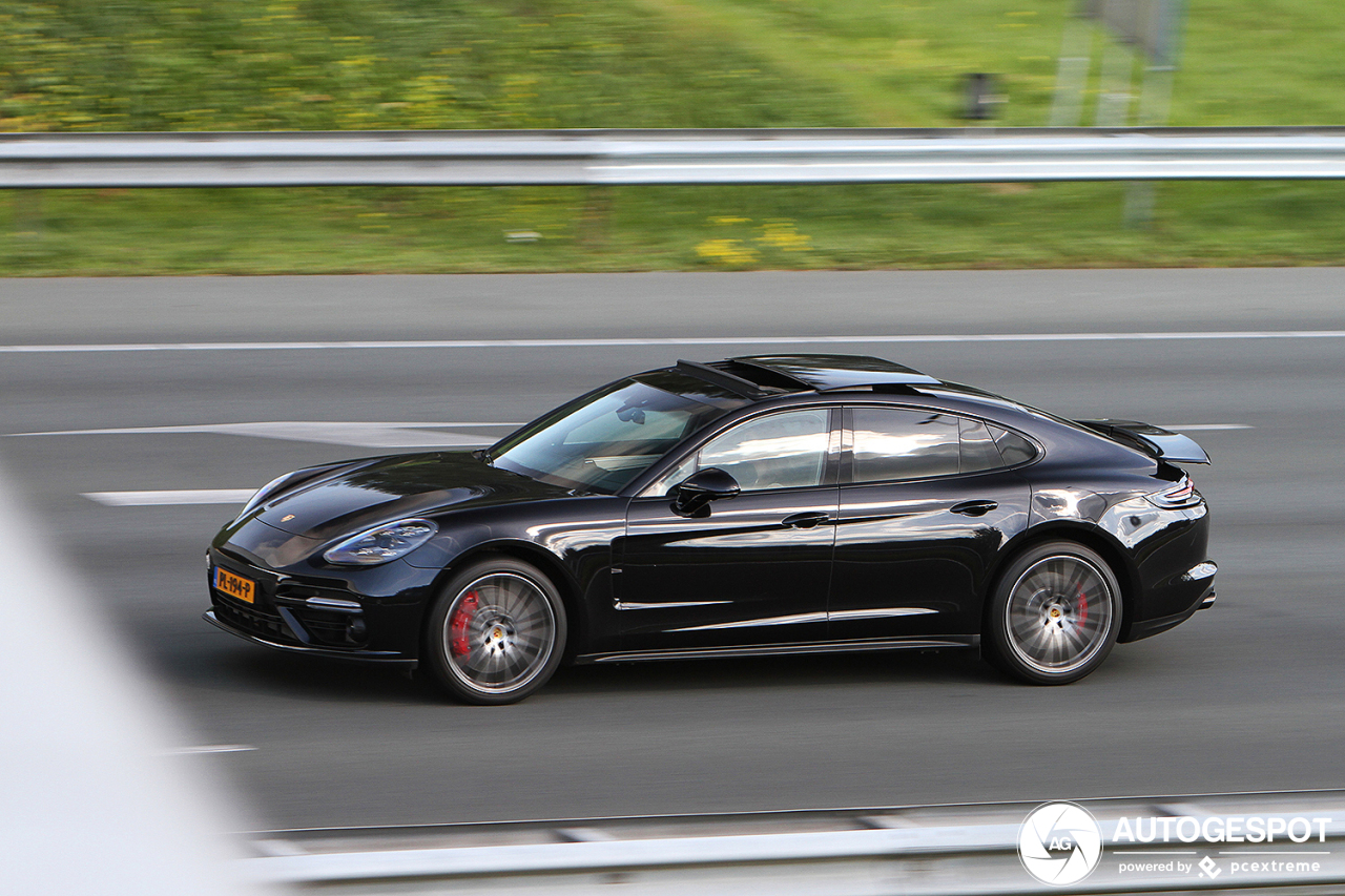 Porsche 971 Panamera Turbo