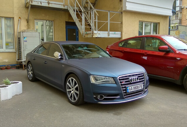 Audi S8 D4