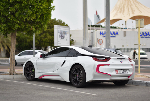 BMW i8