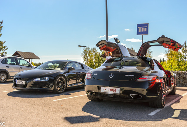 Mercedes-Benz SLS AMG