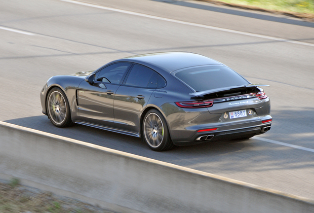 Porsche 971 Panamera Turbo S E-Hybrid