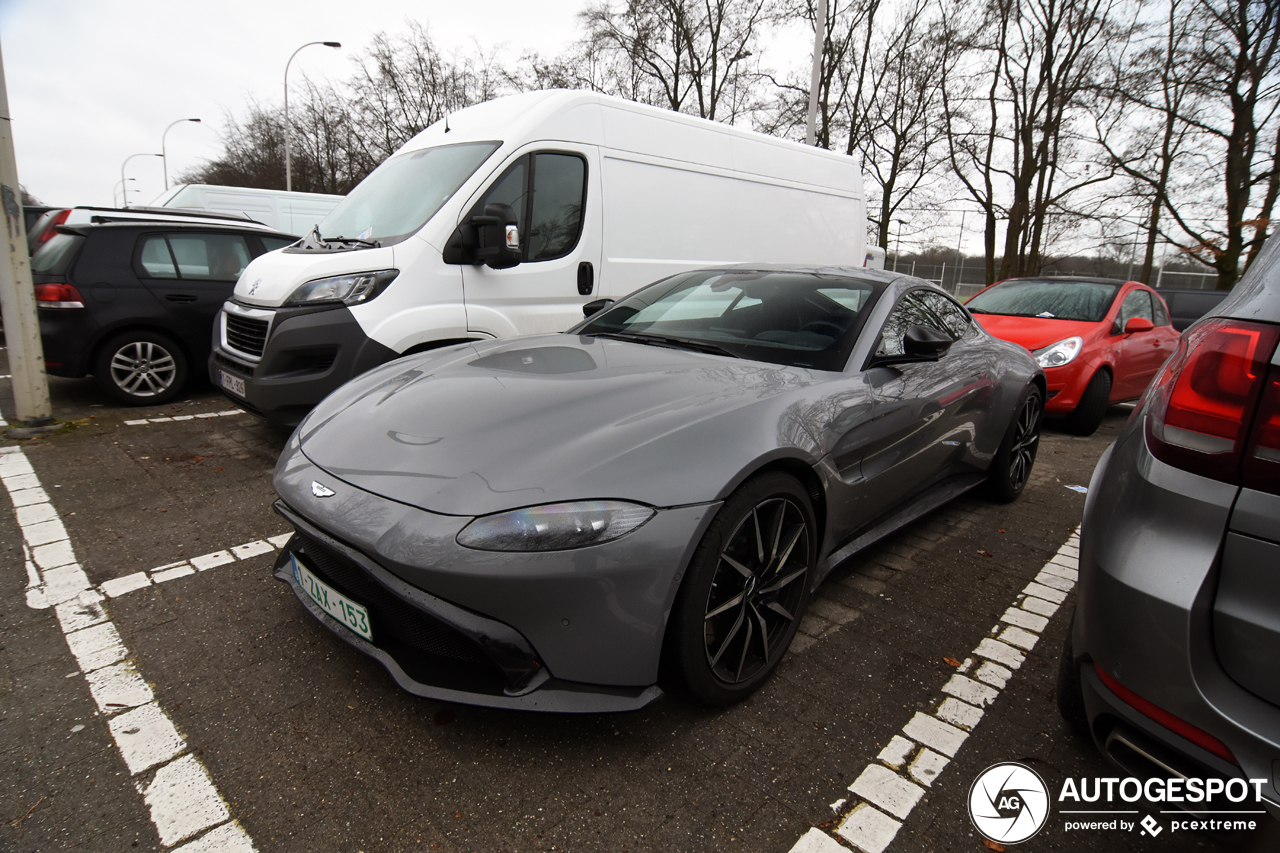 Aston Martin V8 Vantage 2018