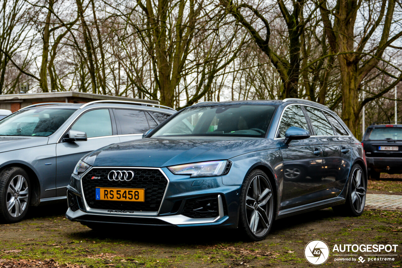 Audi RS4 Avant B9