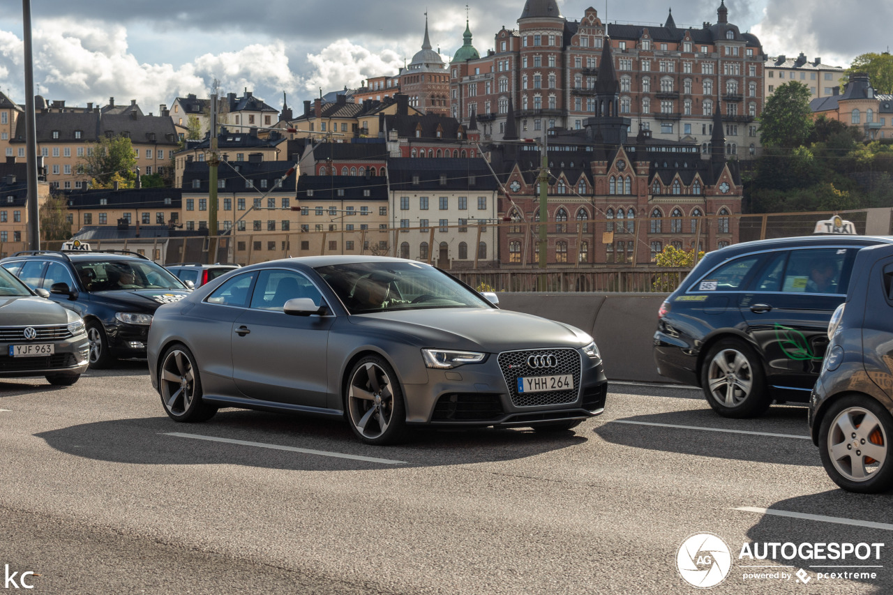 Audi RS5 B8 2012