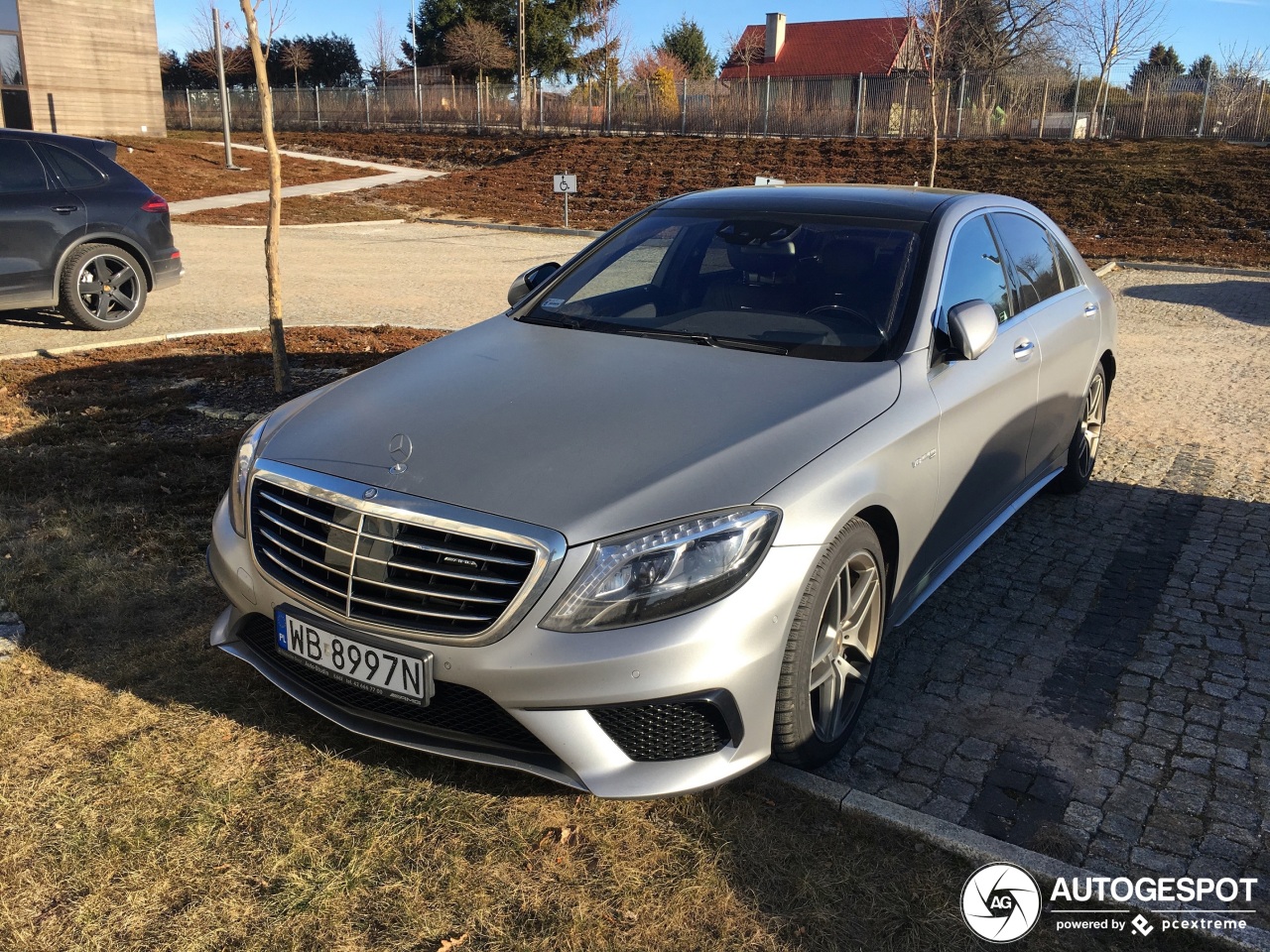 Mercedes-AMG S 63 V222