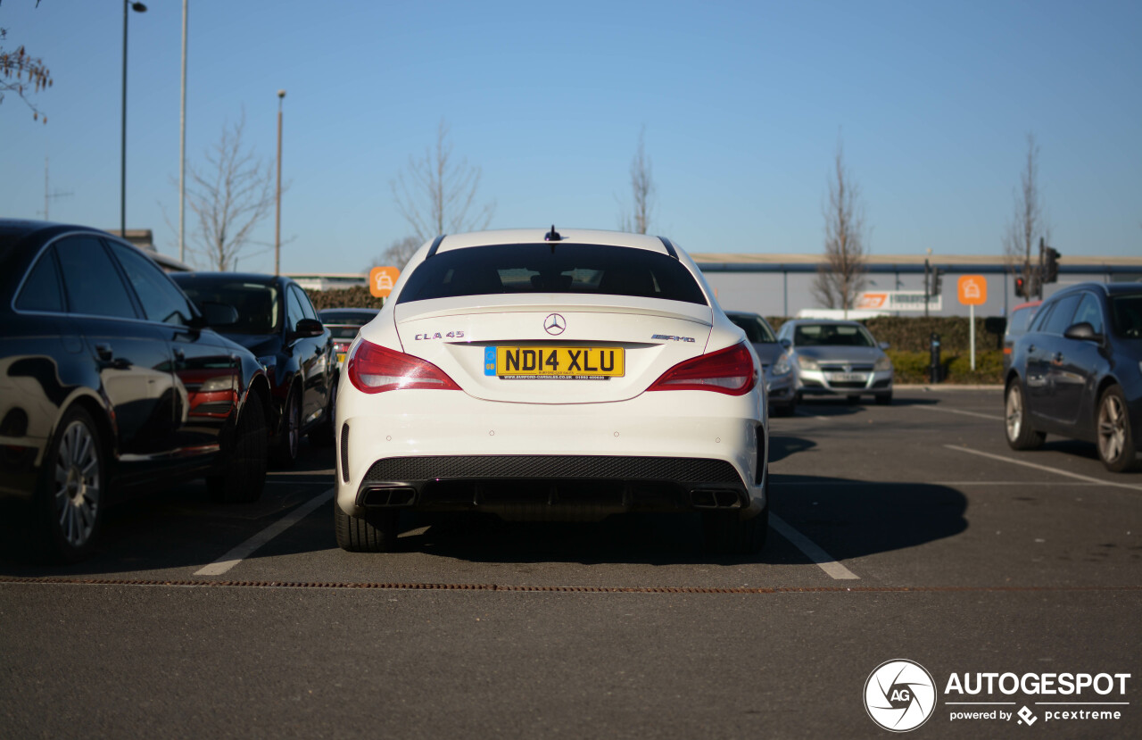 Mercedes-Benz CLA 45 AMG C117