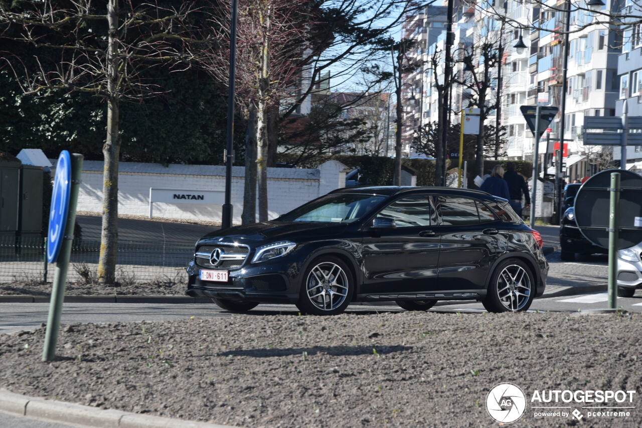 Mercedes-Benz GLA 45 AMG X156