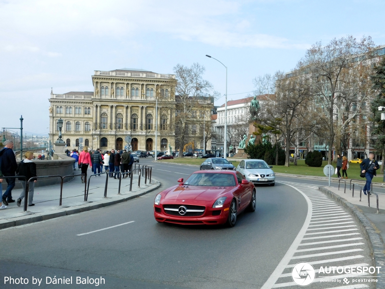 Mercedes-Benz SLS AMG