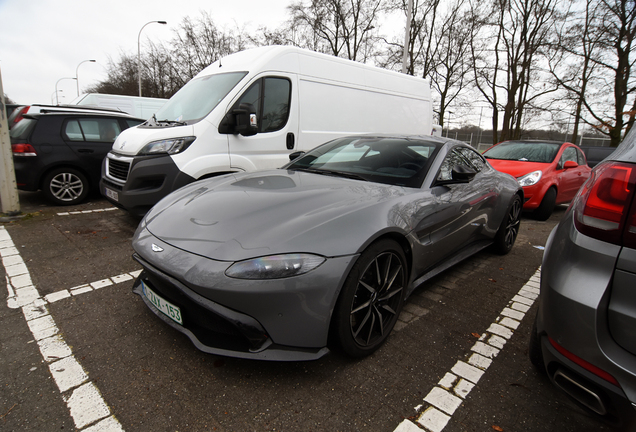 Aston Martin V8 Vantage 2018