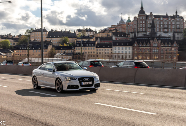 Audi RS5 B8 2012