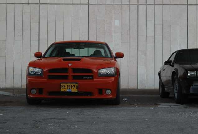 Dodge Charger SRT-8 Super Bee