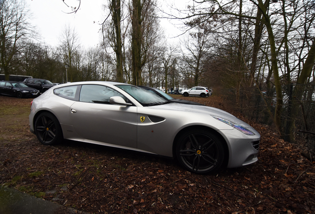 Ferrari FF