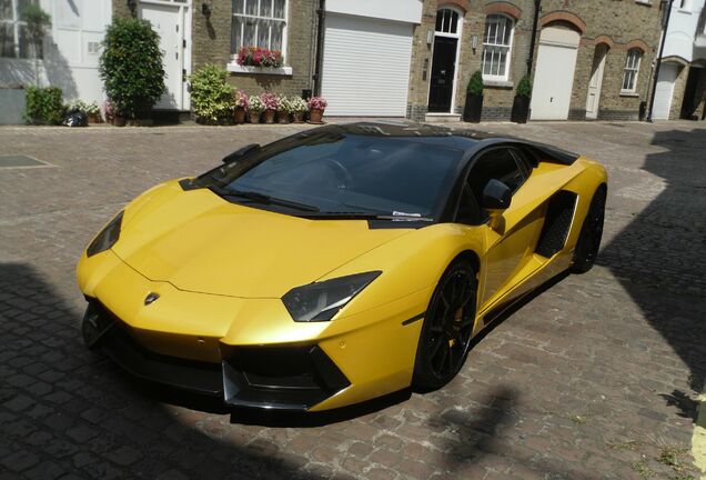 Lamborghini Aventador LP700-4