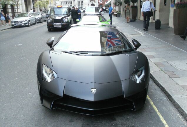 Lamborghini Aventador LP750-4 SuperVeloce