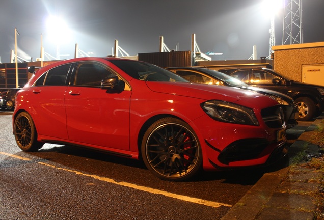 Mercedes-AMG A 45 W176 2015