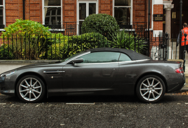 Aston Martin DB9 Volante