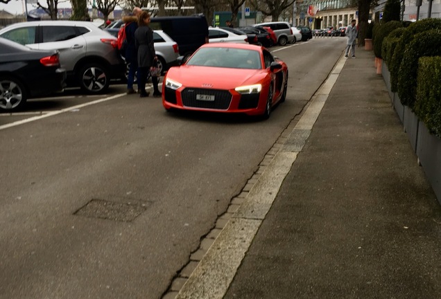 Audi R8 V10 Plus 2015