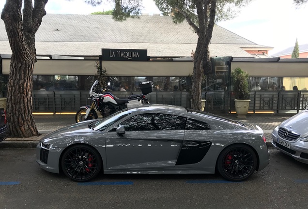 Audi R8 V10 2015