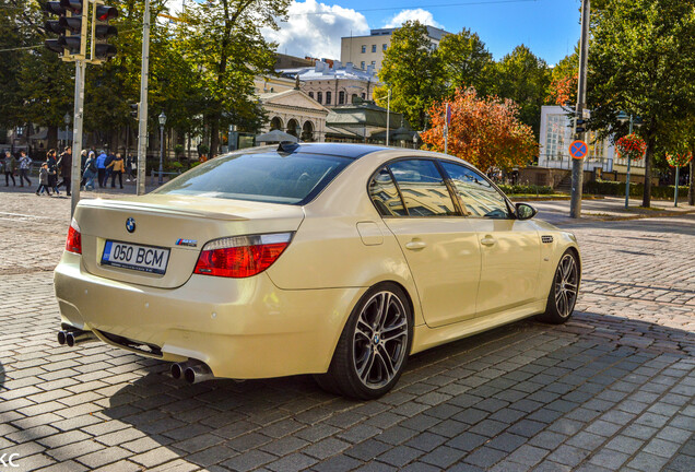 BMW M5 E60 2005