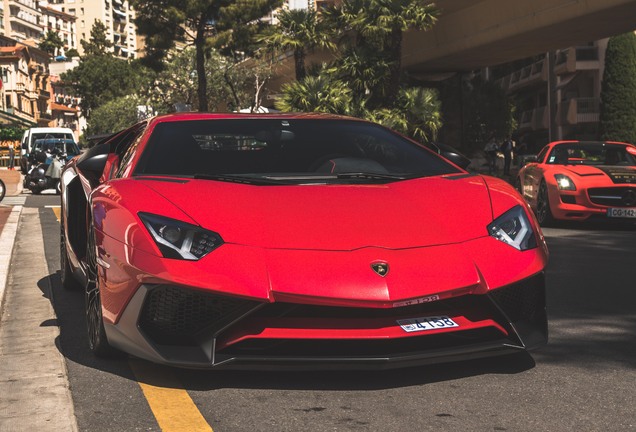 Lamborghini Aventador LP750-4 SuperVeloce