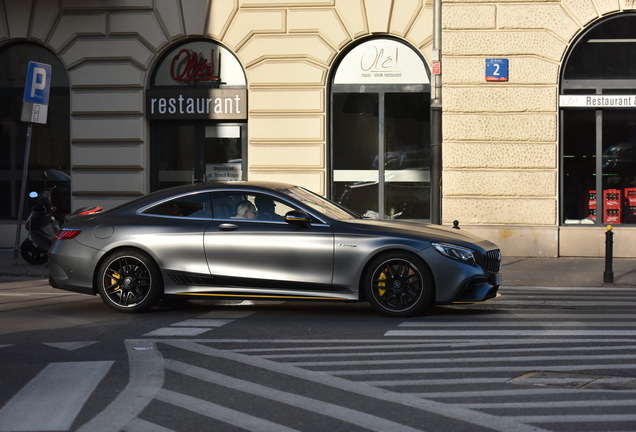 Mercedes-AMG S 63 Coupé C217 2018 Yellow Night Edition