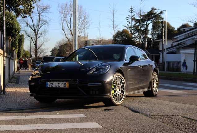 Porsche 971 Panamera Turbo S E-Hybrid Sport Turismo