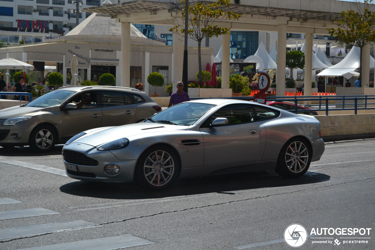 Aston Martin Vanquish S