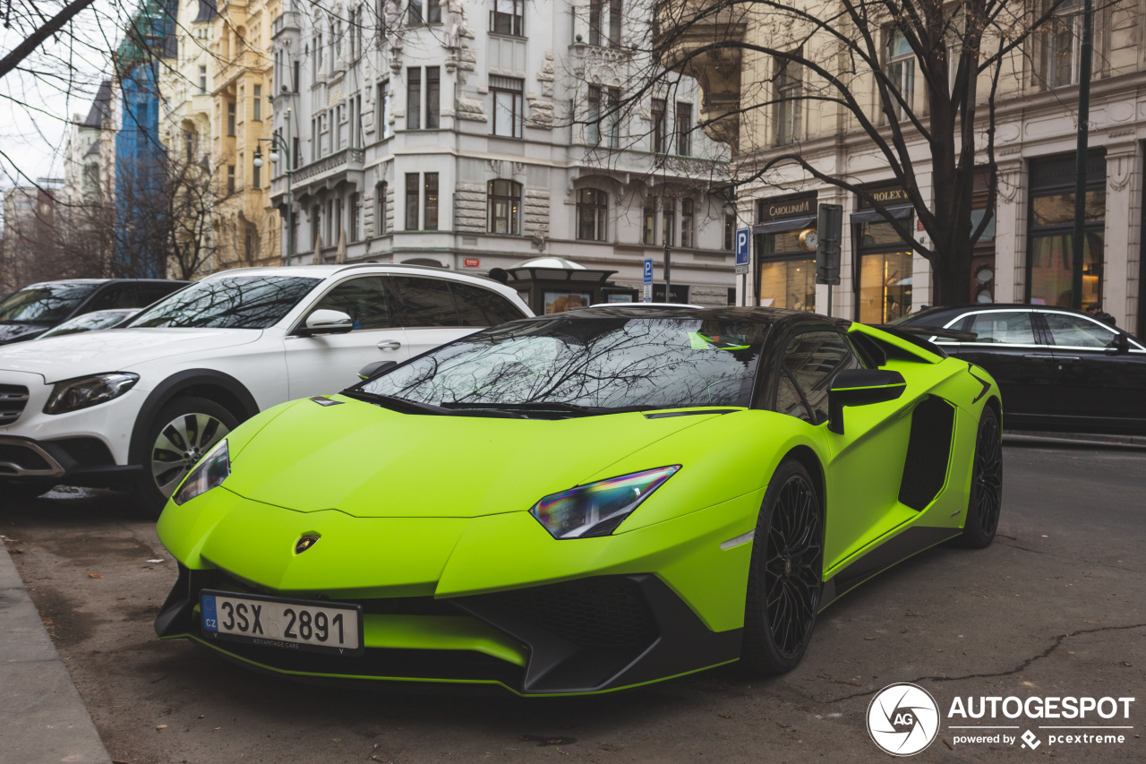 Lamborghini Aventador LP750-4 SuperVeloce Roadster