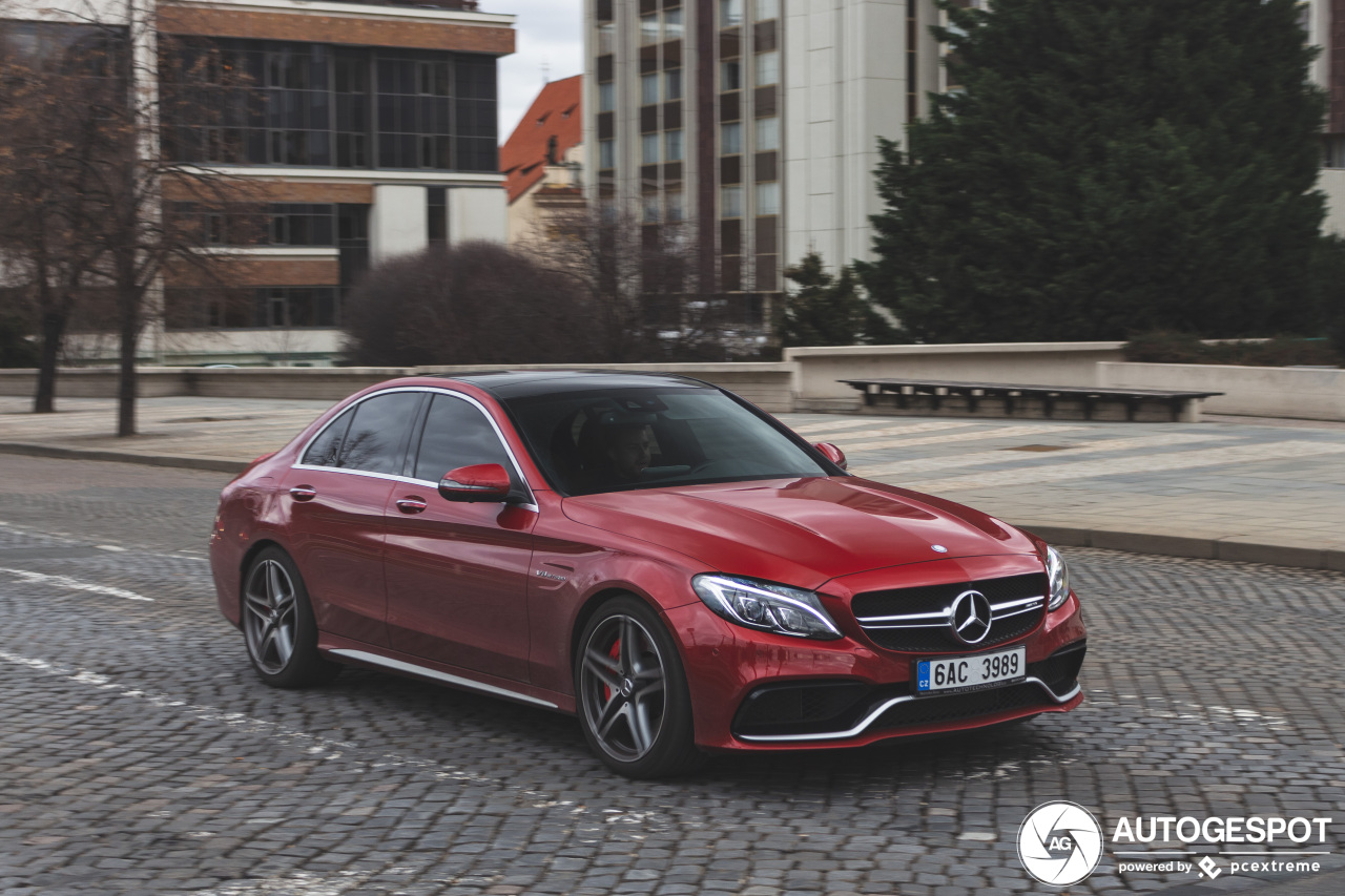 Mercedes-AMG C 63 S W205