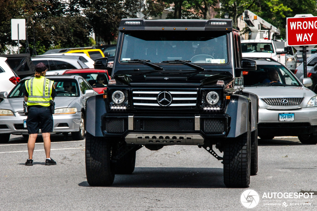 Mercedes-Benz G 550 4X4²