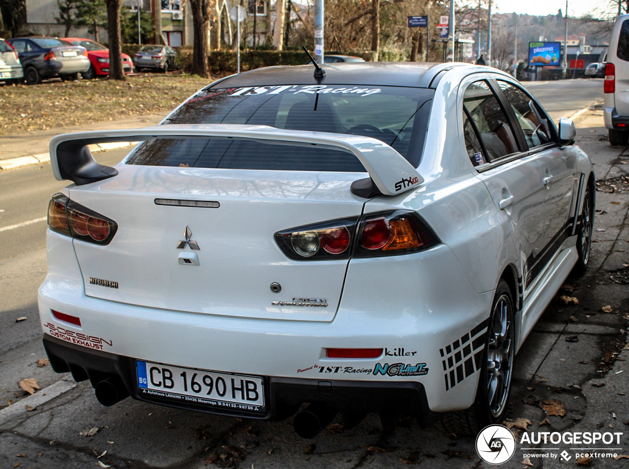 Mitsubishi Lancer Evolution X AMS STX400