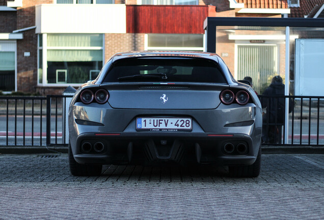 Ferrari GTC4Lusso