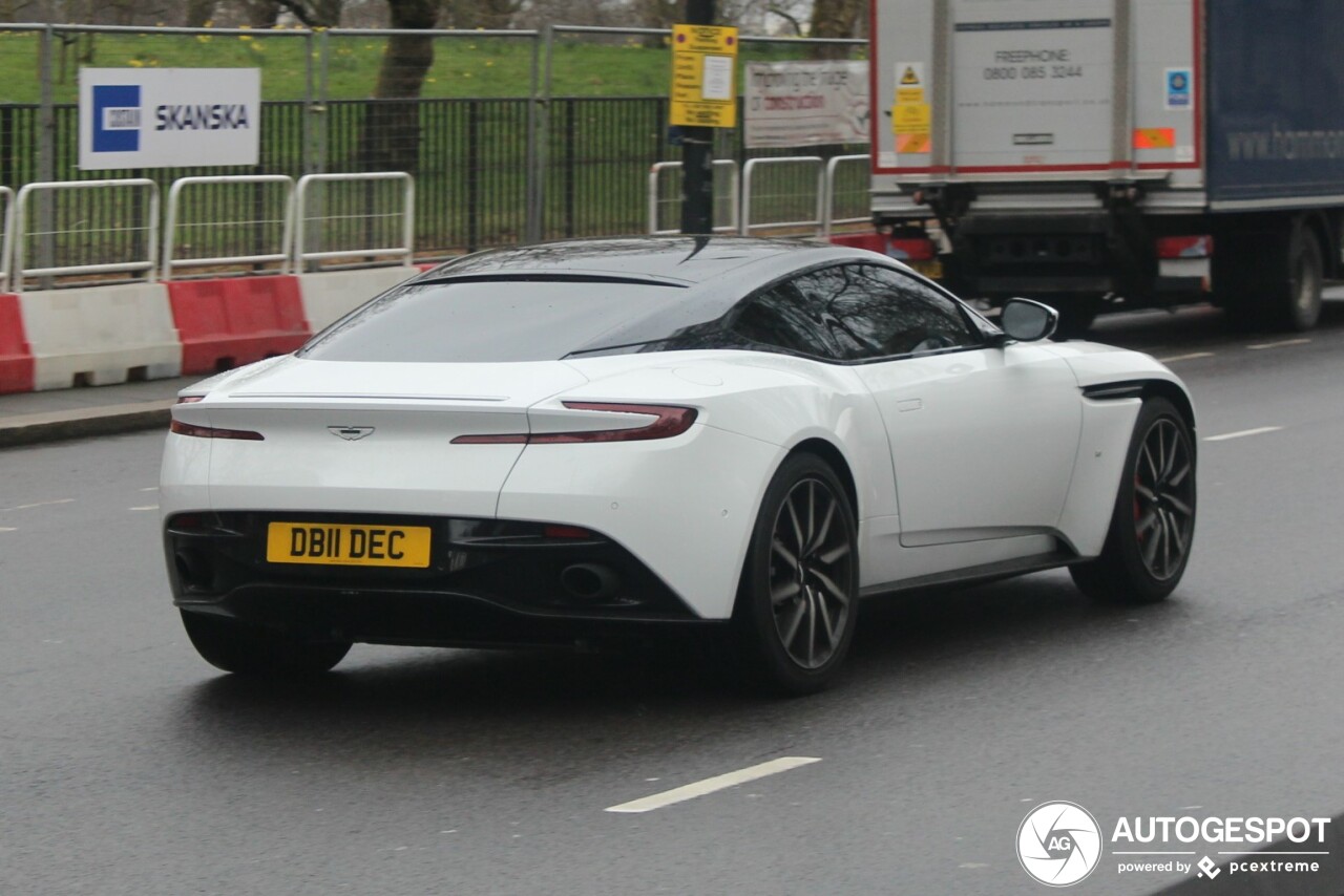 Aston Martin DB11