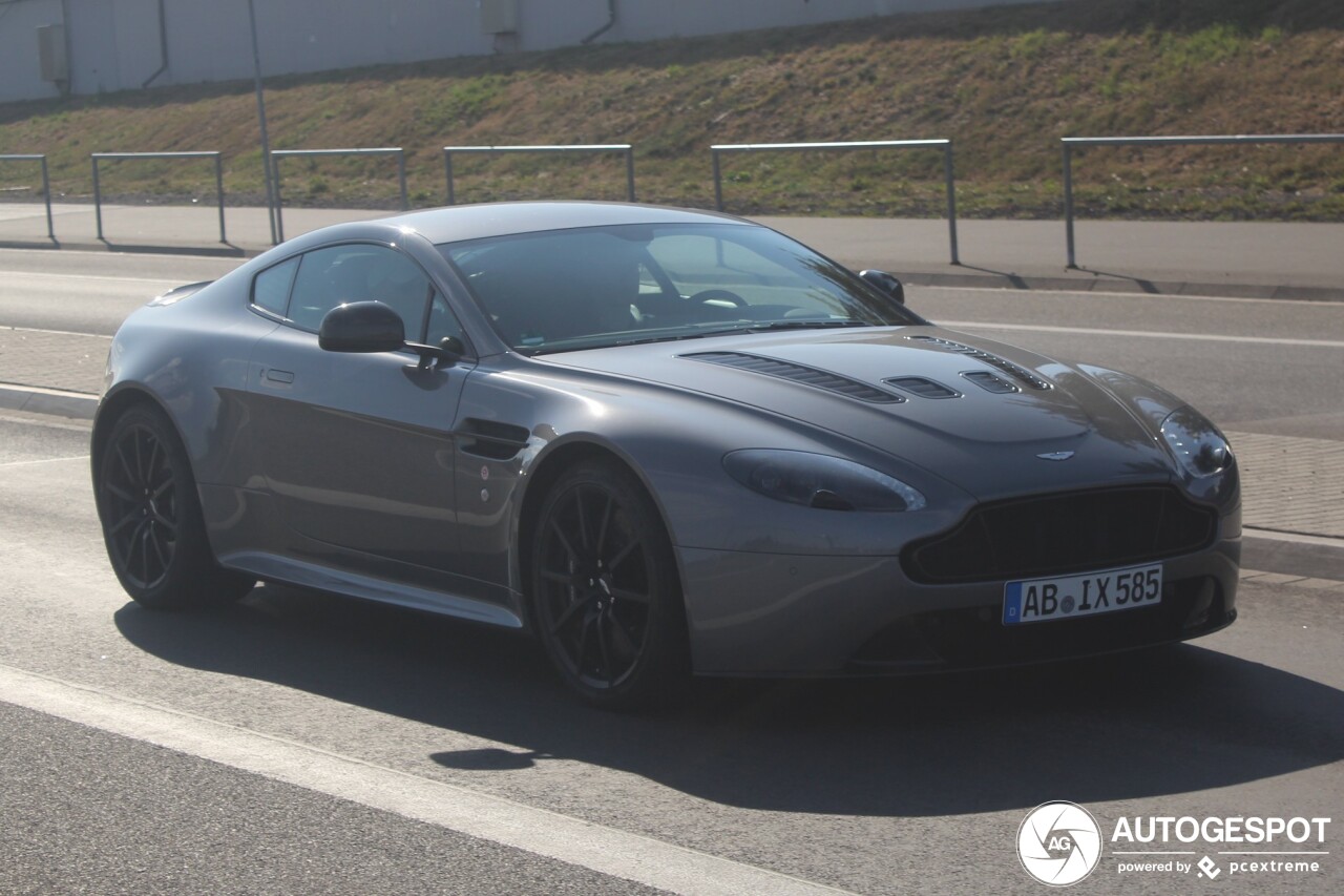 Aston Martin V12 Vantage S