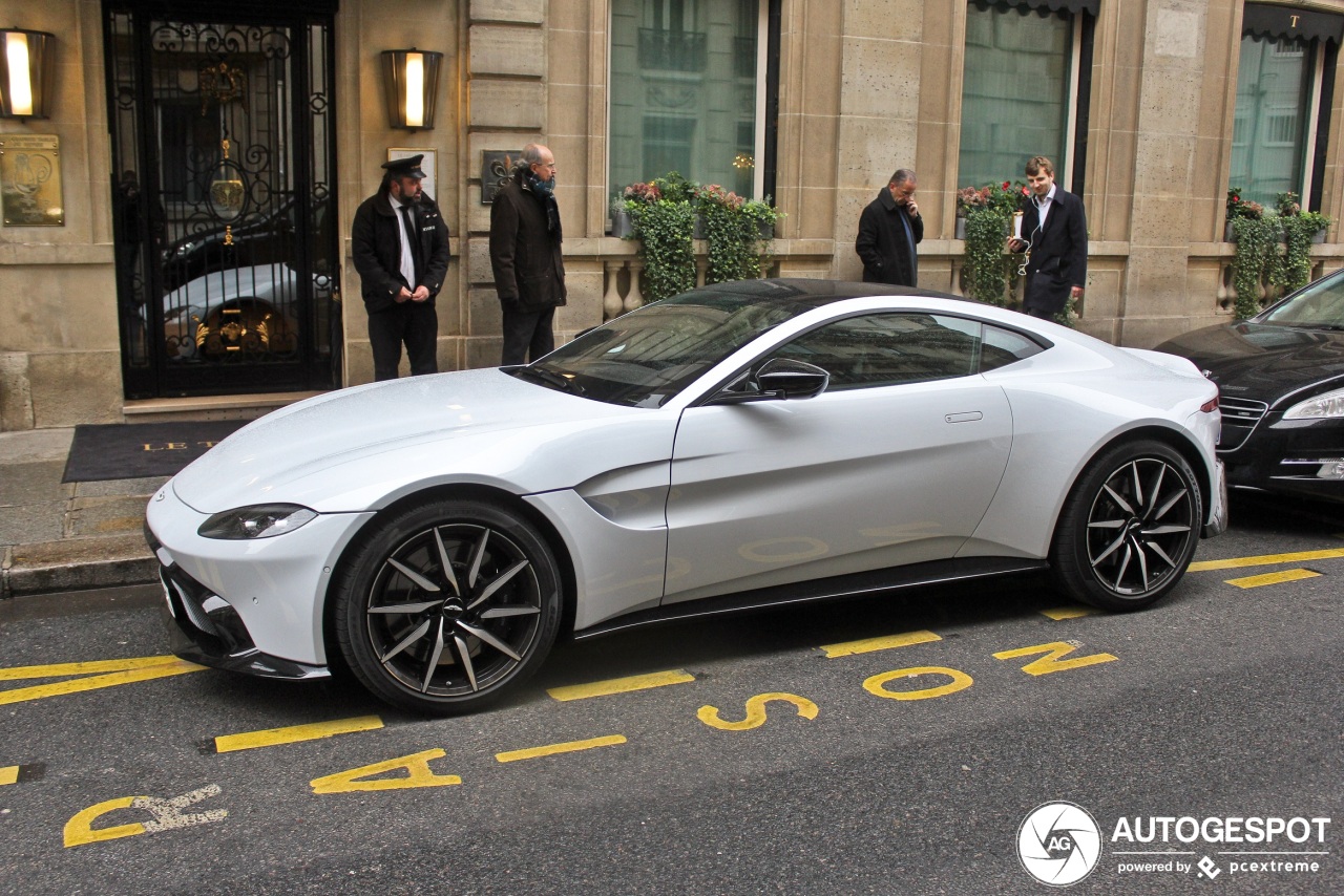 Aston Martin V8 Vantage 2018