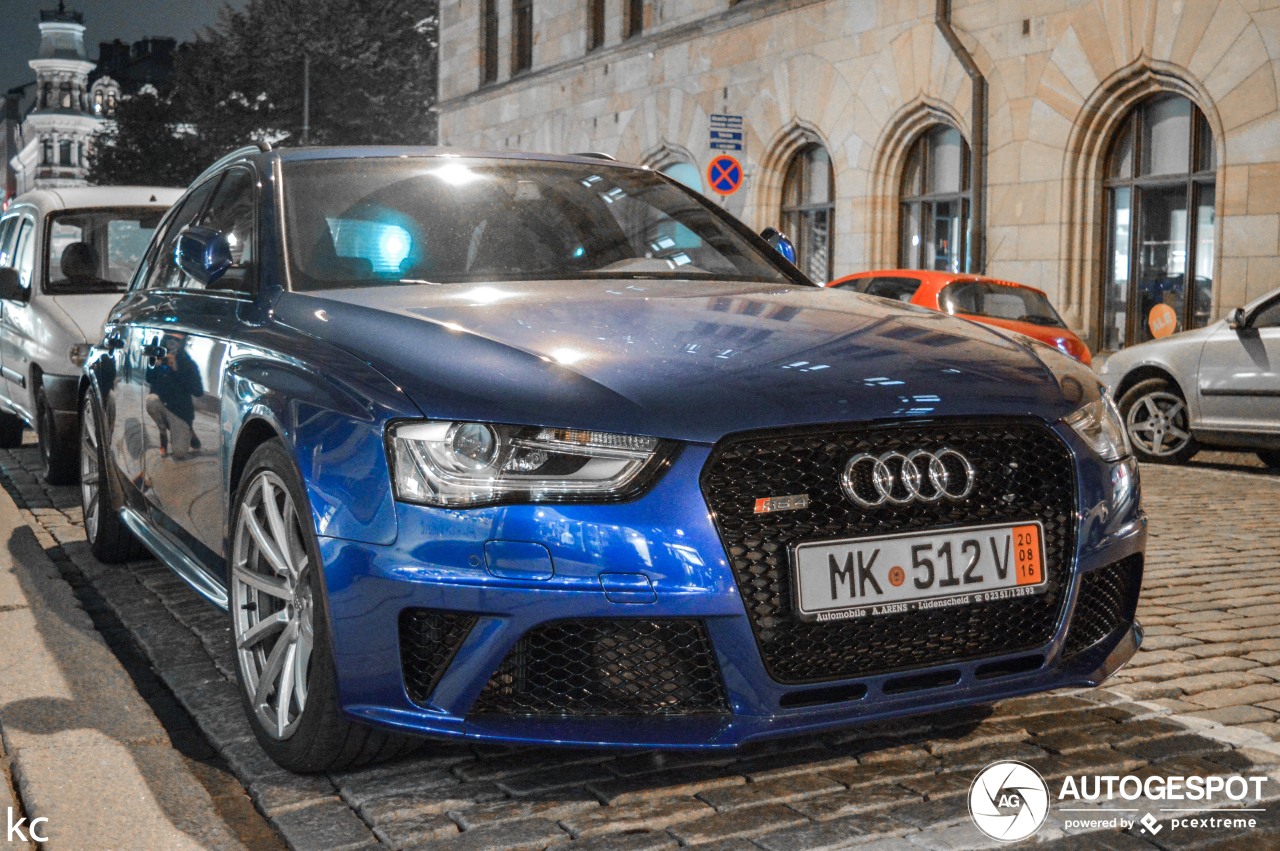 Audi RS4 Avant B8