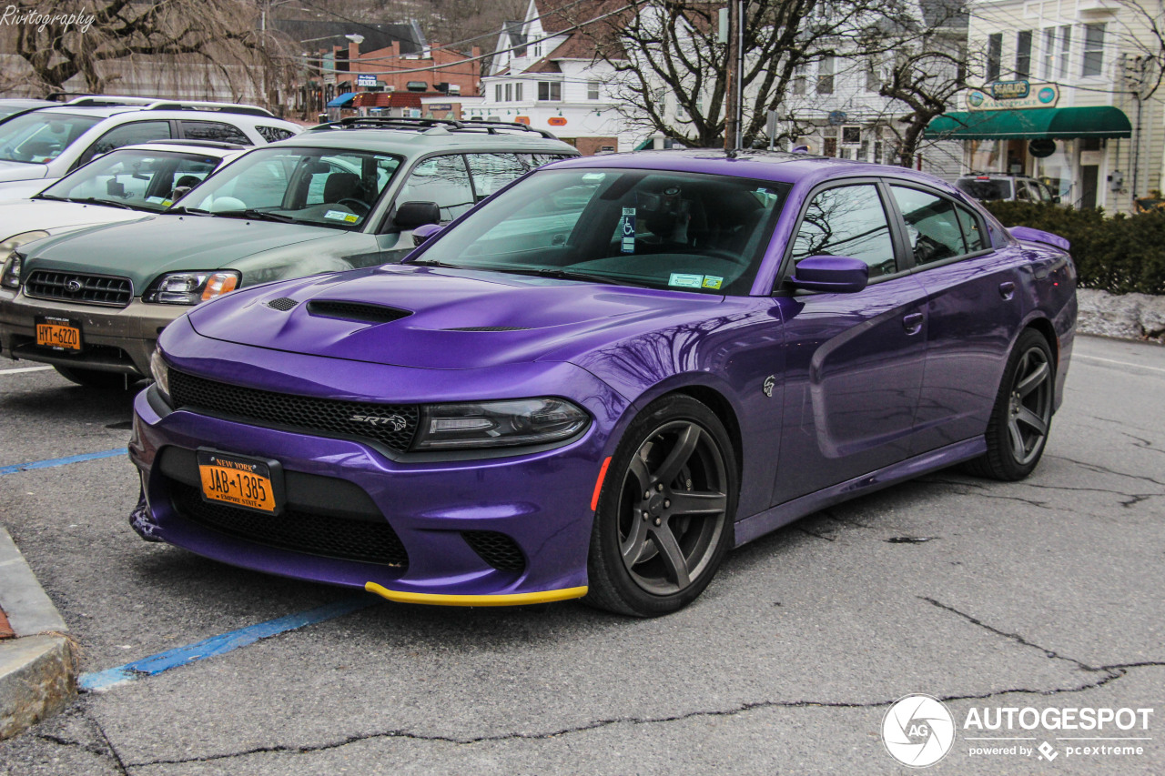 Dodge Charger SRT Hellcat