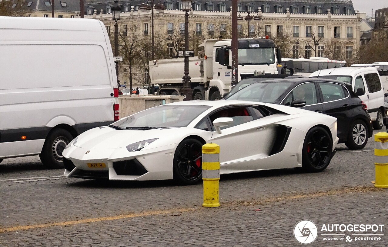 Lamborghini Aventador LP700-4