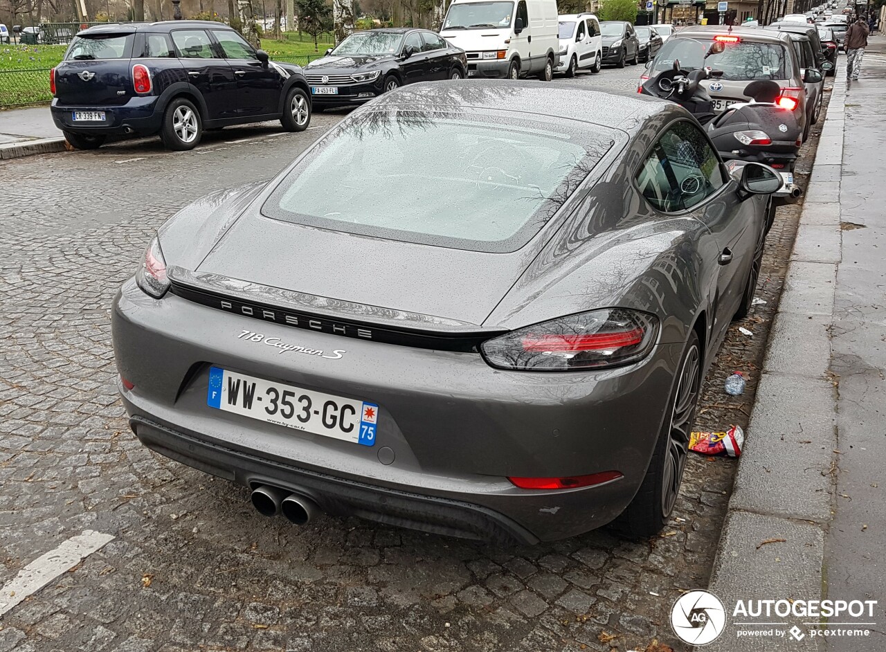 Porsche 718 Cayman S