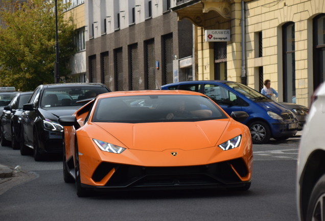 Lamborghini Huracán LP640-4 Performante