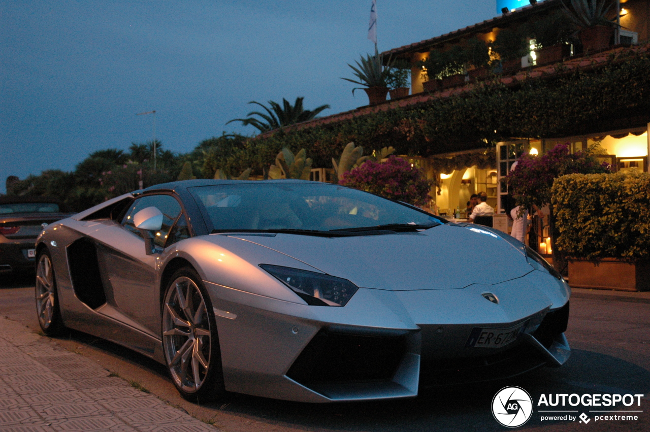 Lamborghini Aventador LP700-4 Roadster